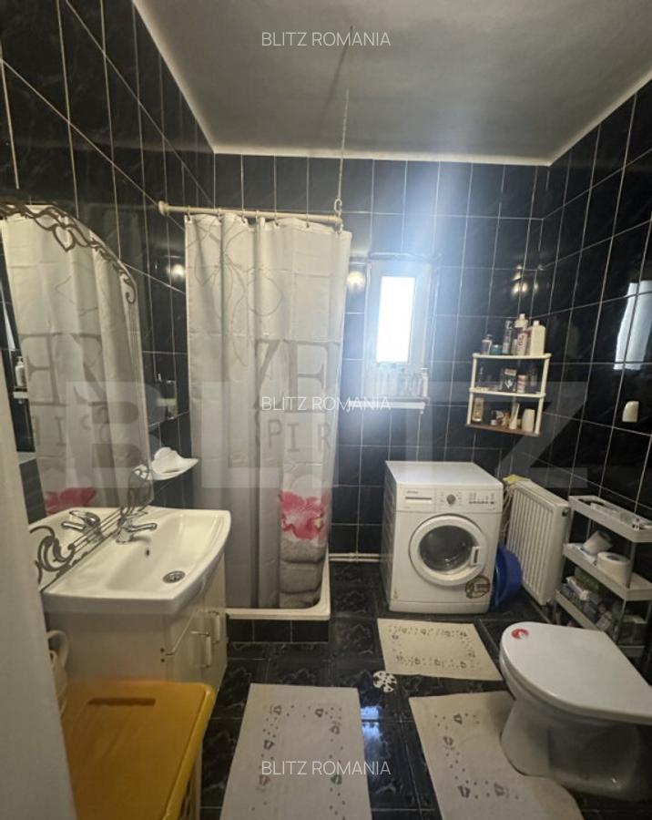 Doua case de vanzare cu 3 camere 120mp, intr-o curte de 536m - 5