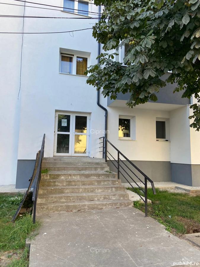 Spa?iu comercial 75 mp Avram Iancu, Bl. G12, Jibou ideal servicii & magazin - 1