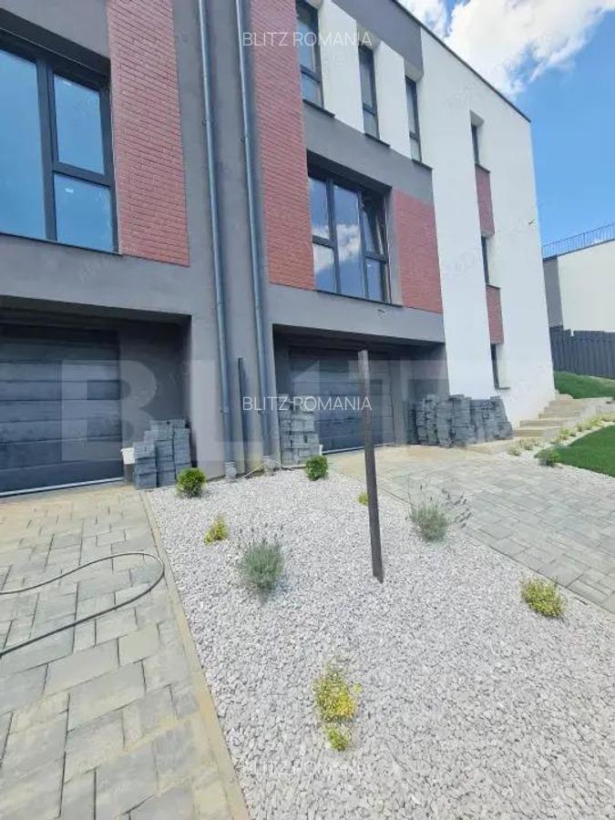 Casa de vanzare, cu 5 camere, 200 mp utili, 245 mp de teren, zona Teilor - 4