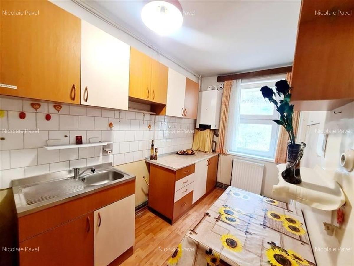 3D! Regim vila, view panoramic, structura decomandata, etaj 2, Central, Brasov - 3