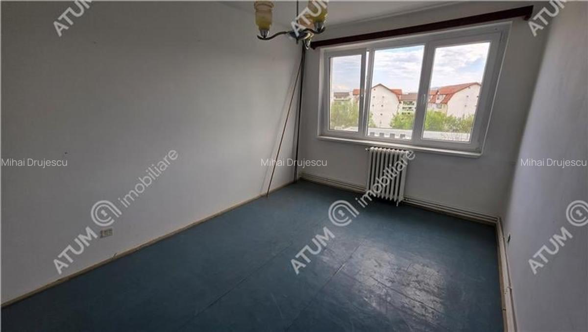Apartament cu 3 camere decomandate si balcon in zona Rahovei in Sibiu - 5