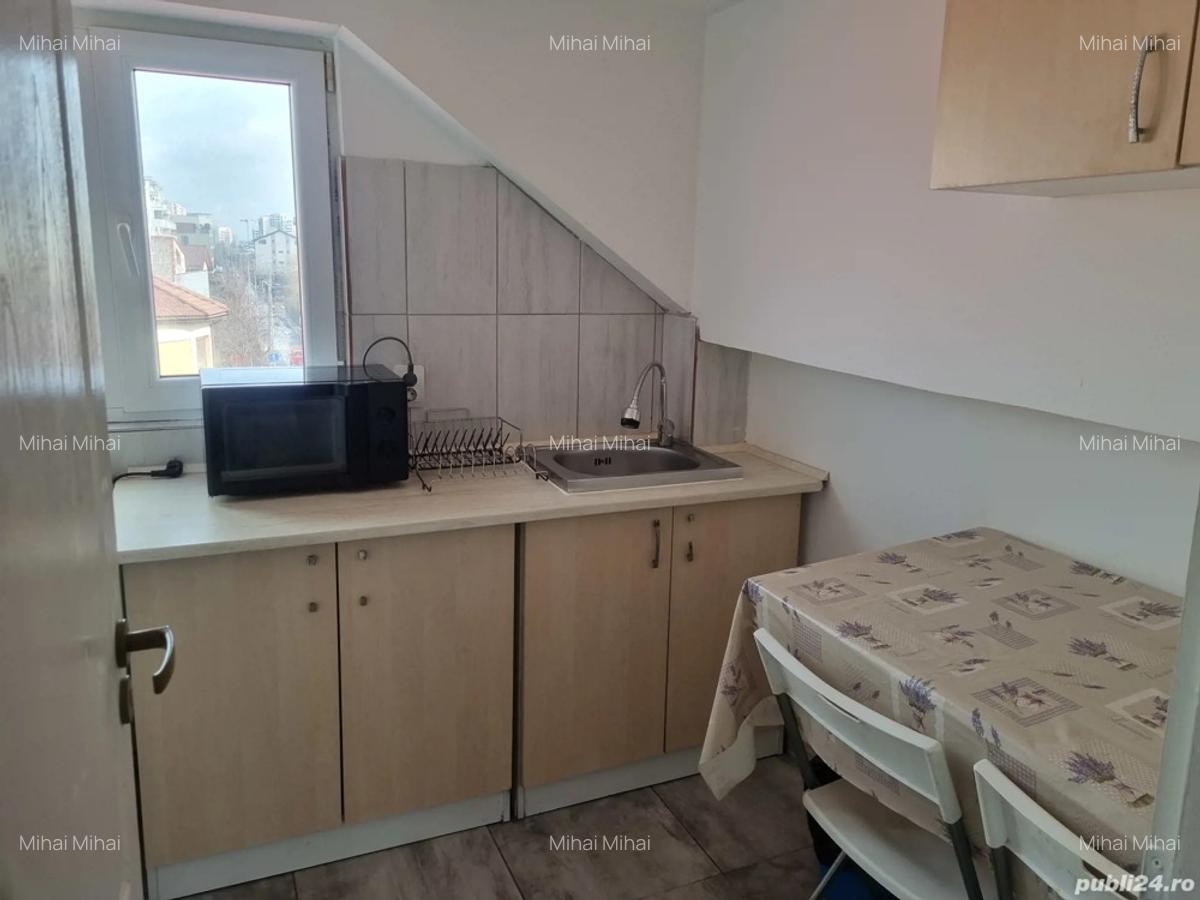 Inchiriez garoniera auchan titan ozana 1 decembrie - 1