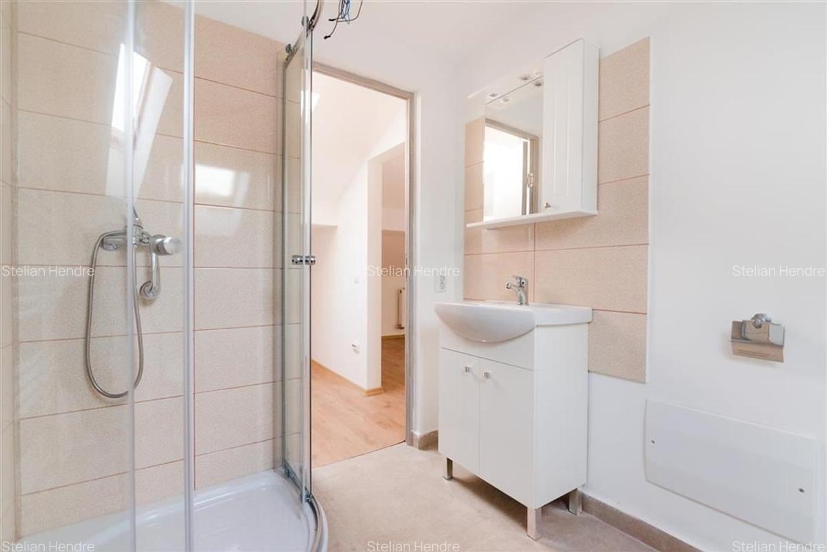 Apartament cu 2 camere decomandat în Central - 3