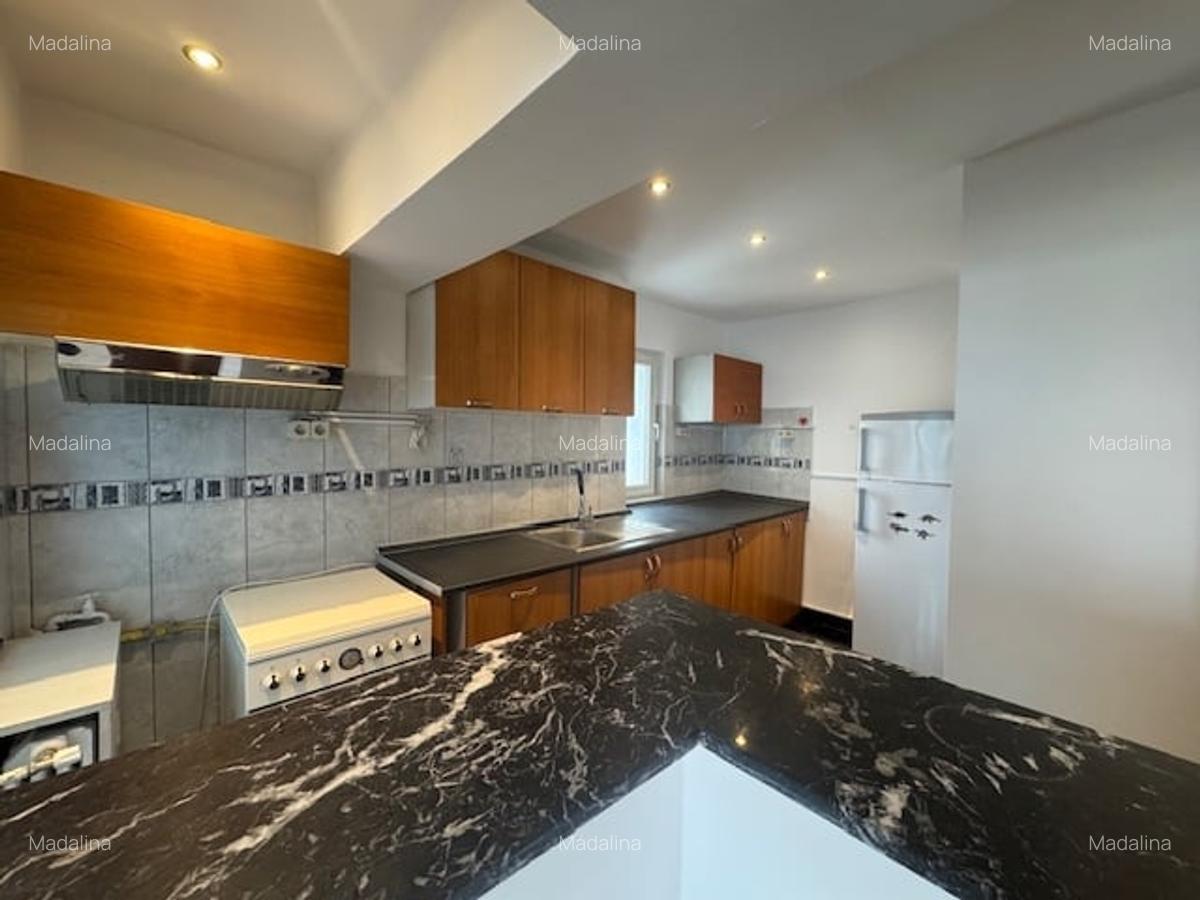 Apartament cu 4 camere decomandat, mobilat în Decebal - 13