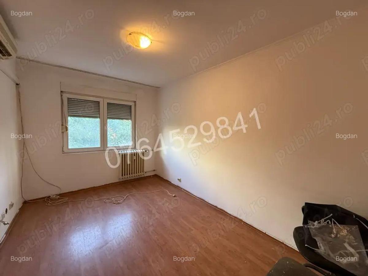Vand apartament 2 camere,Colentina-Teiul Doamnei,zona sectia 7 politie,Str. Ion Berindei nr.5 - 8