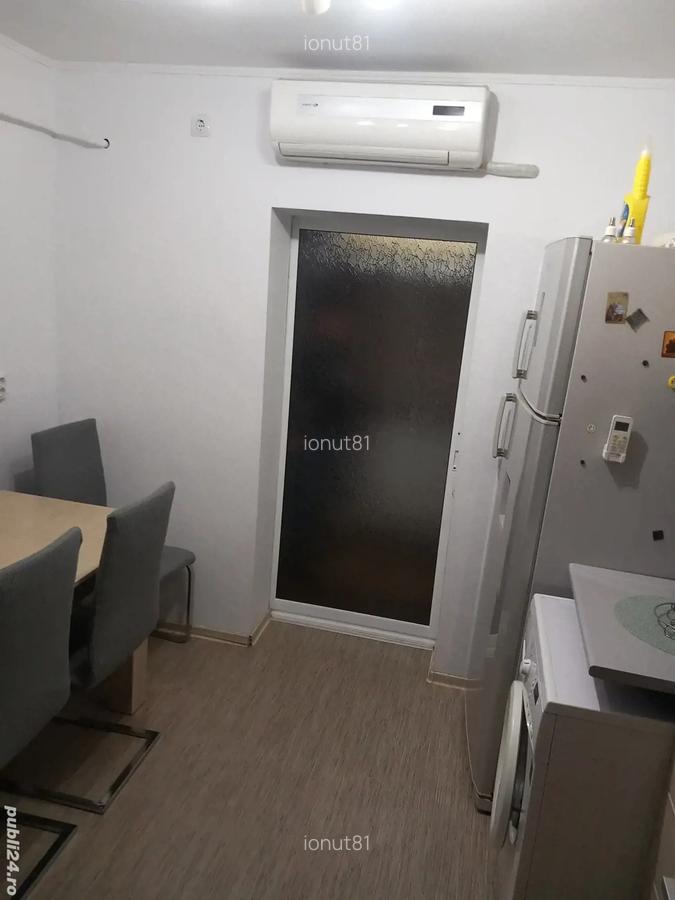Inchiriez apartament 2 camere - 3