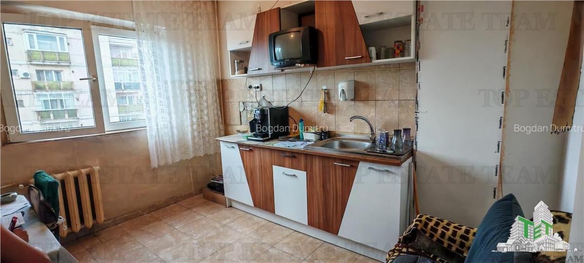 Apartament 3 camere 71mp, langa metrou Gorjului, bloc din 1979, MILITARI sector - 16