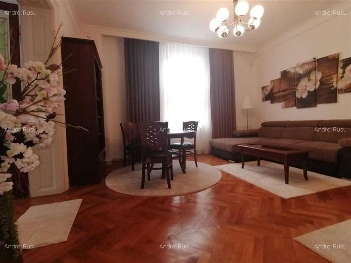 Apartament cu 3 camere decomandat în Centrul Istoric - 1
