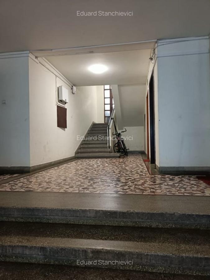 Garsoniera de vanzare - Strada Brezoianu | Vedere Cismigiu | 29 mp | Etaj 1 - 2