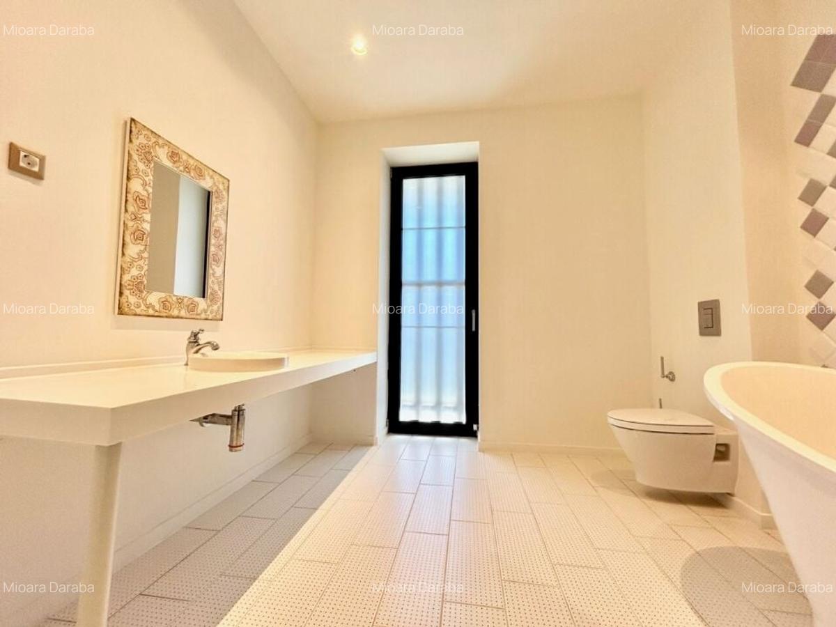 Villa with modern architecture, generous yard, Iancu Nicolae area - 26