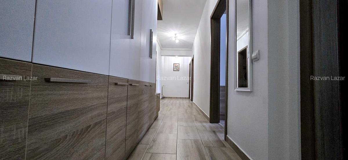 Apartament cu 3 camere decomandat, mobilat în Apărătorii Patriei - 14
