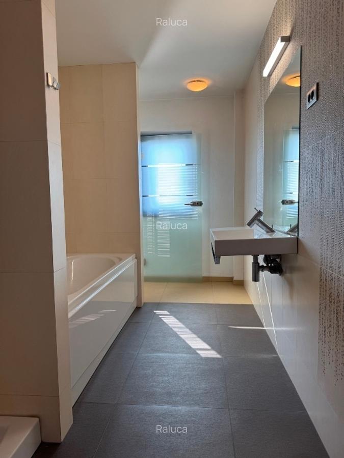 Apartament cu 3 camere în Podu Roș - 7
