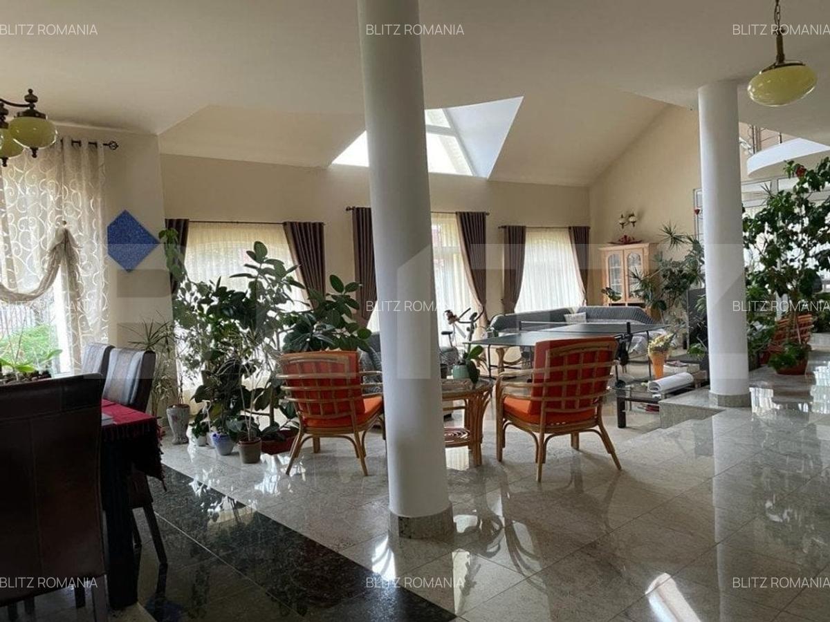Casa cu 5 camere, 386 mp, Sangeorgiu de Mures, zona Apollo Spa - 1
