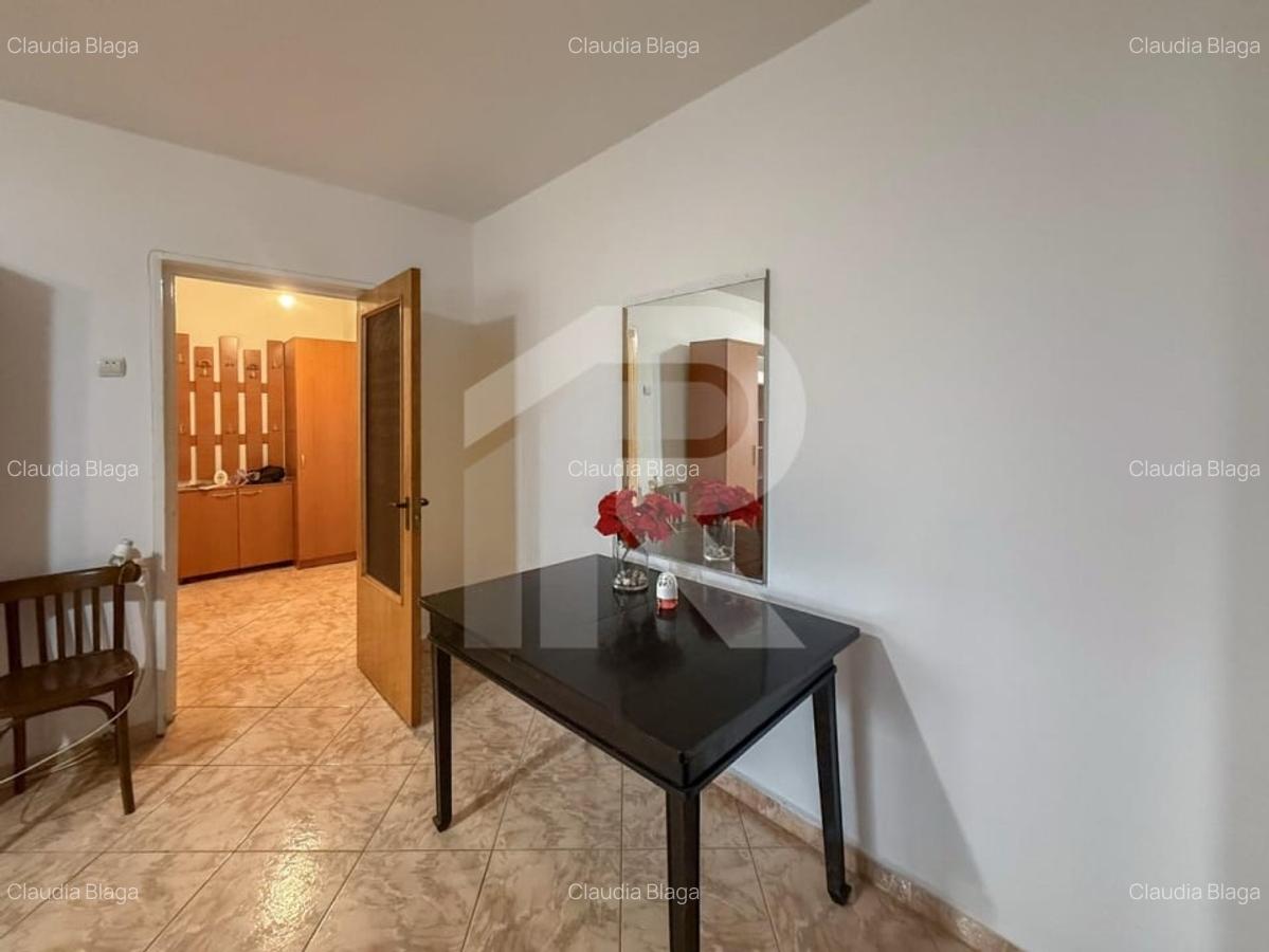 Apartament semidecomandat in Piata Obor - 2