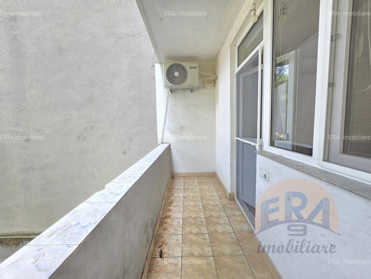 Apartament cu 3 camere decomandat, mobilat în Decebal - 10