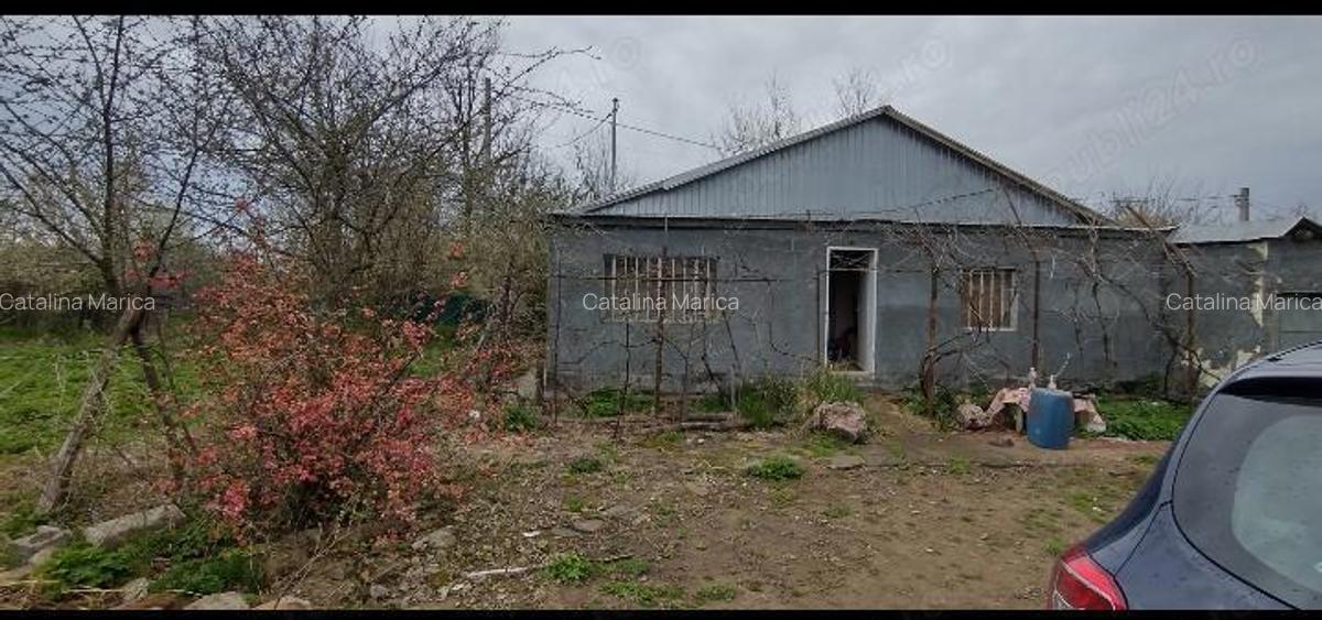 Teren si casa de vanzare - 3