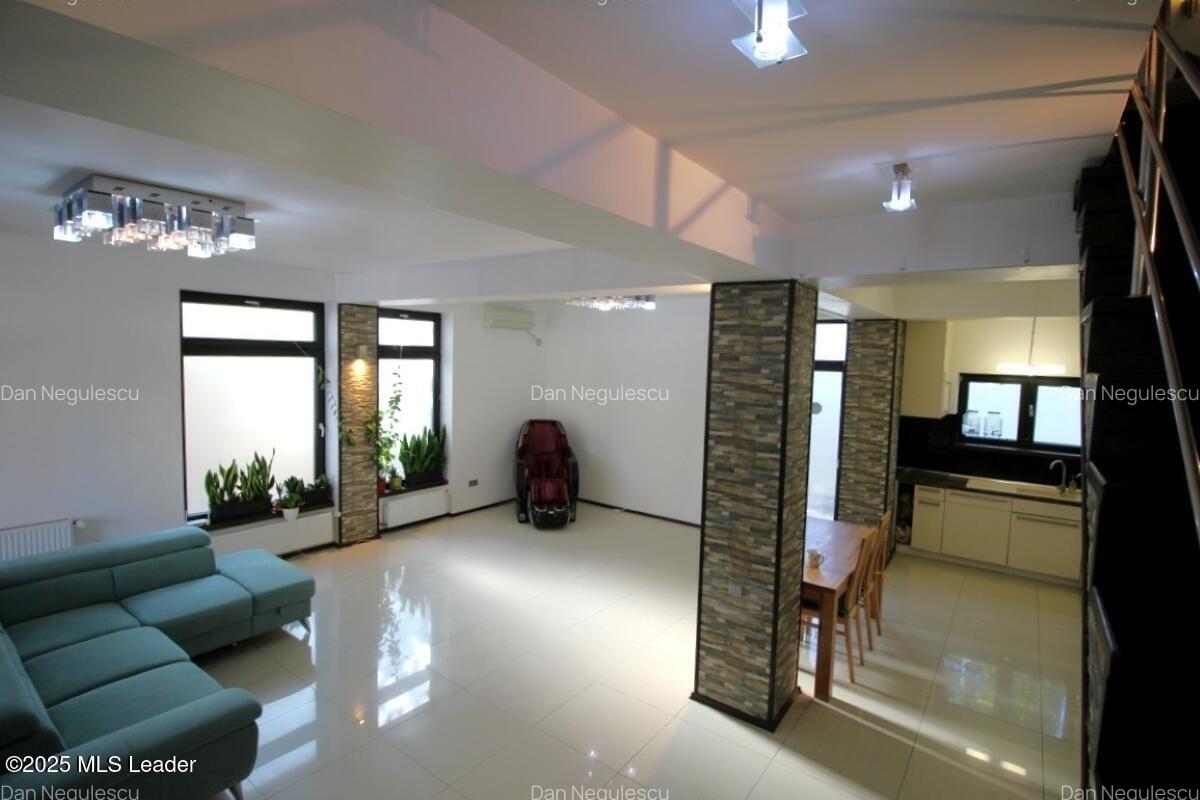 Popesti-Leordeni, Sf. Agnes, vila 2010, p+1+m, 216 mp, curte 138 mp! - 50