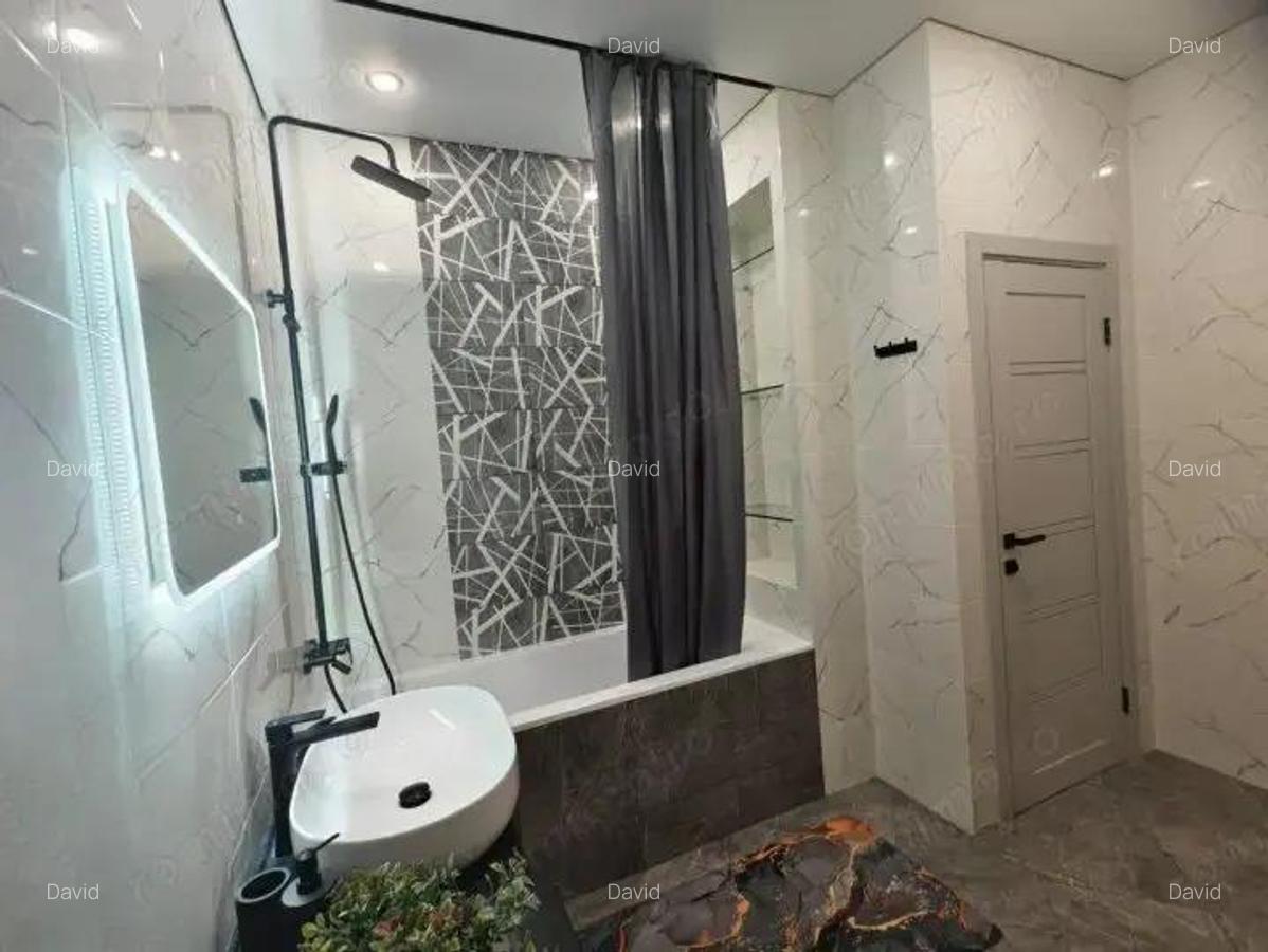 Inchiriez garsoniera in zona Universitate - 1