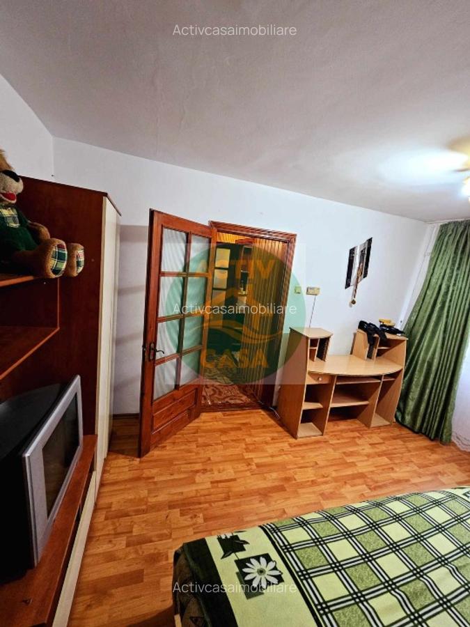 Apartament 2 camere, decomandat - 6