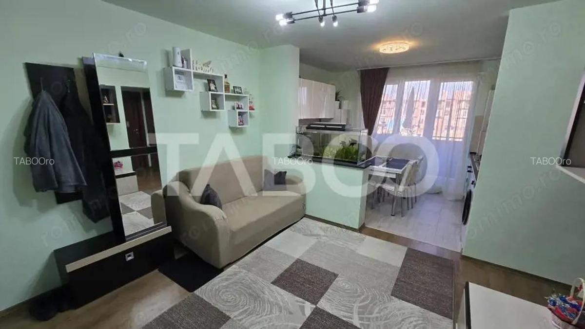 Apartament de vanzare etaj intermediar 3 camere Calea Surii Mici - 8 Apartament de vanzare etaj intermediar 3 camere Calea Surii Mici - 8