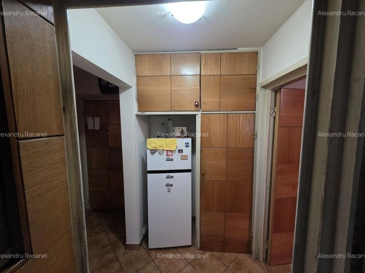 Doamna Ghika- Scoala 30 - 10