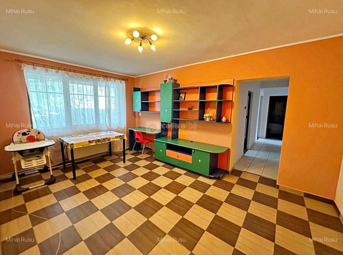 Tatarasi, 4 camere spatios, parter, disponibil imediat - 3