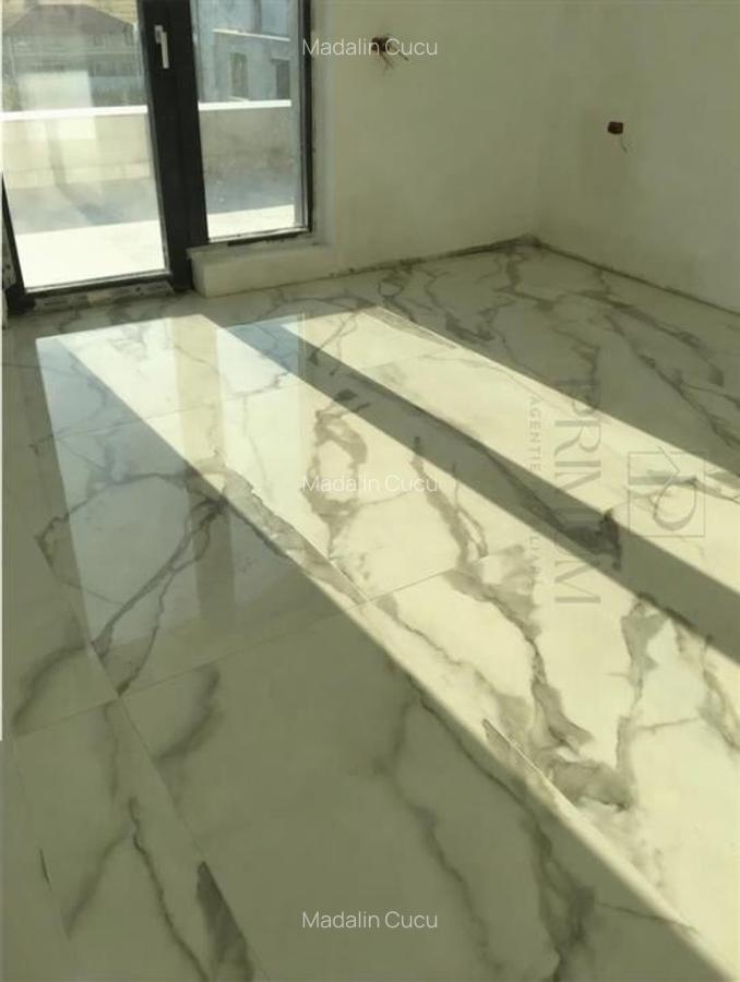 GIROC - 3 CAM - DECOMANDAT - 2 BAI - TERASA 30MP - LOC PARCARE - BLOC NOU - 4