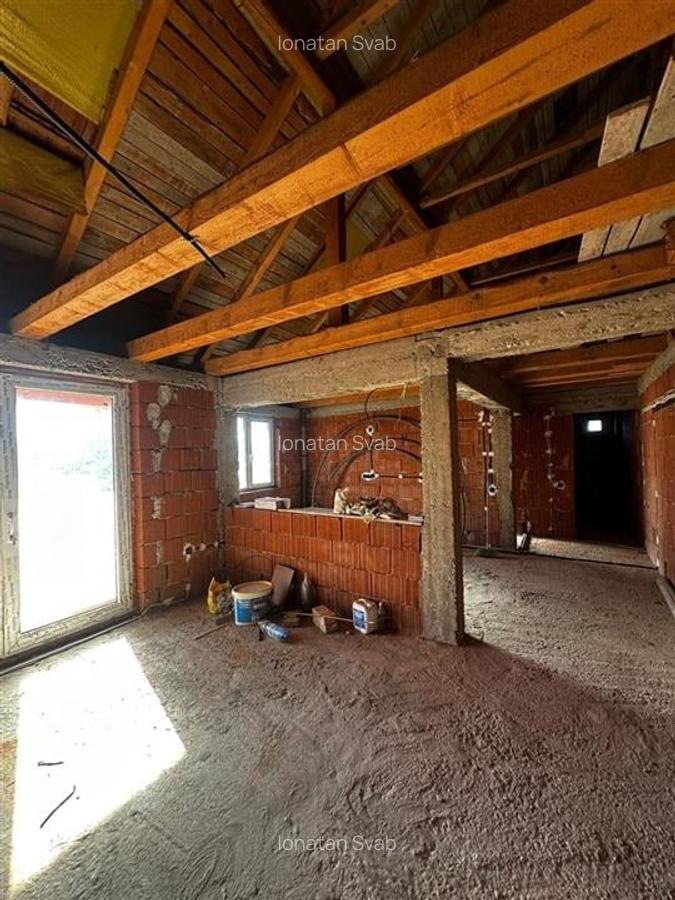 Reco Apartament la rosu in Beius - 1