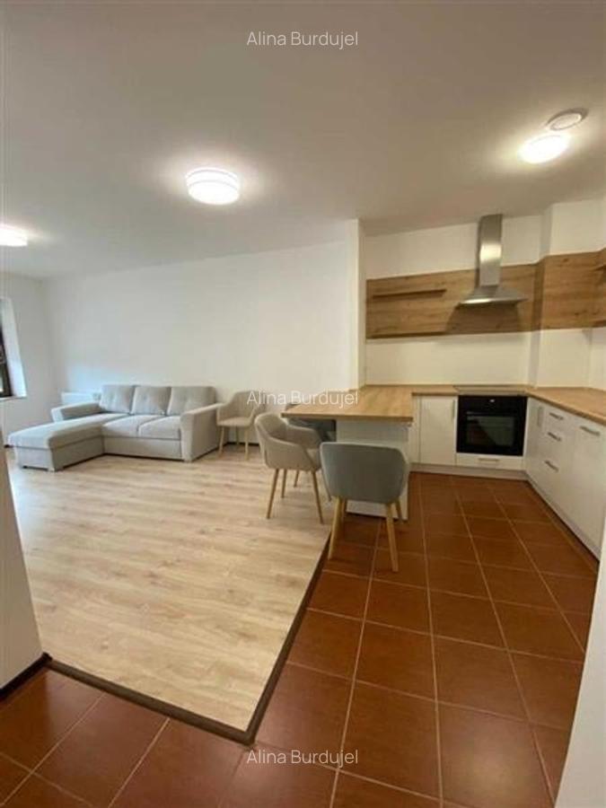 Apartament cu 2 camere decomandat în Răcădău - 3