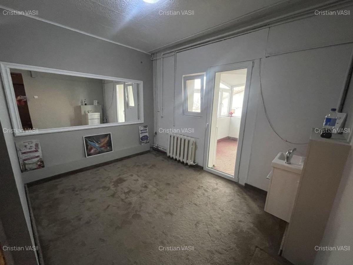 Apartament cu 5 camere decomandat în Fabric - 11