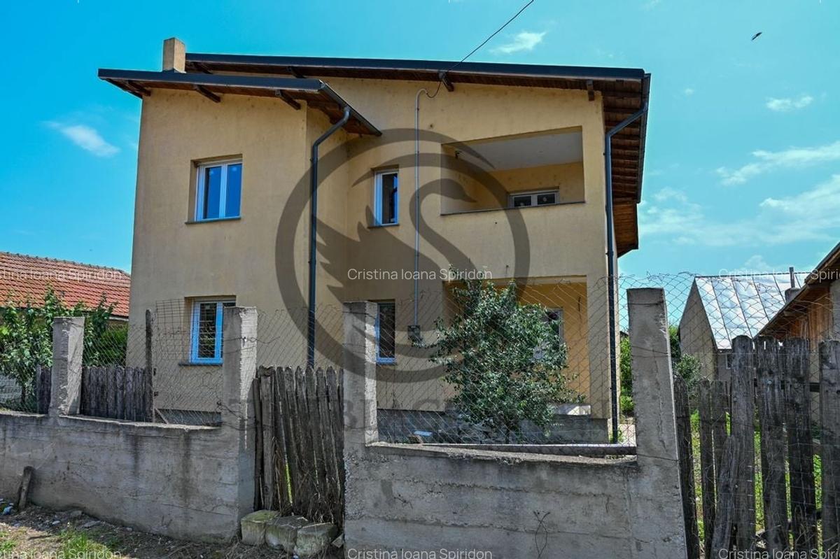 Casa de vanzare | Langa Urlati | Loloiasca - Prahova | Comision 0% - 1