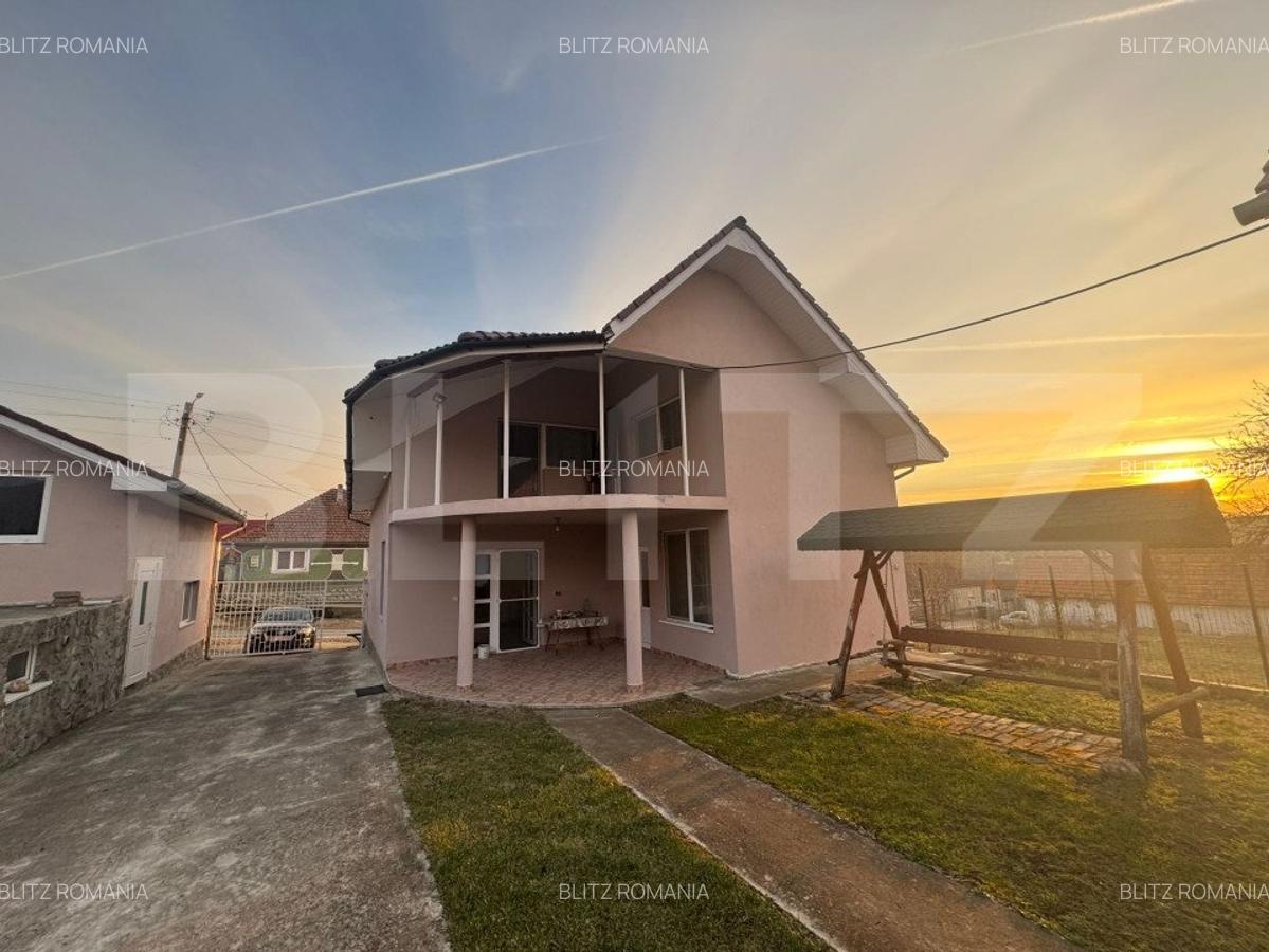 Casa de vanzare, cu 6 camere, 200 mp, zona Hotar - 2
