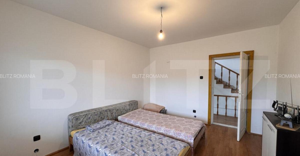 Casa P + E + M cu garaj ?i casa P, 247 mp utili, 292 mp t - 8 Casa P + E + M cu garaj ?i casa P, 247 mp utili, 292 mp t - 8
