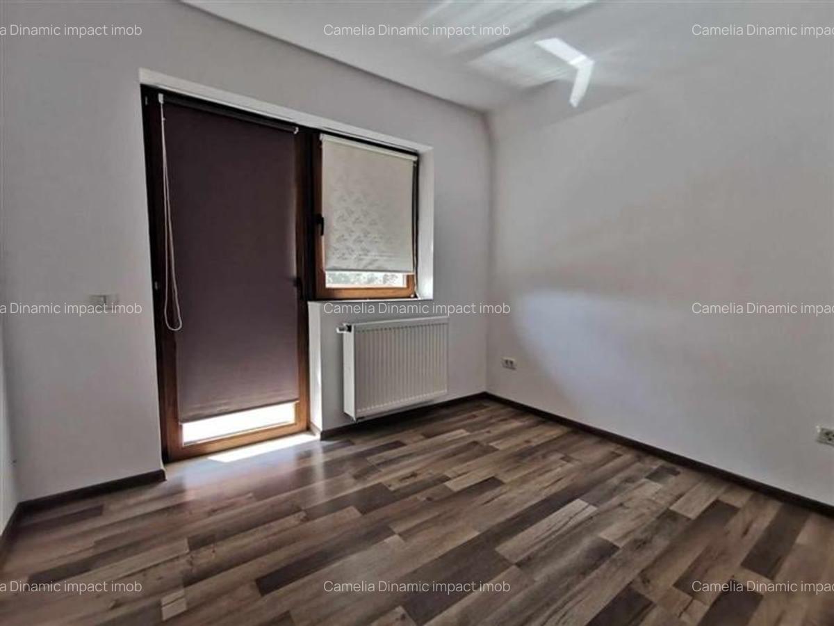 Casă cu 5 camere în Central - 15