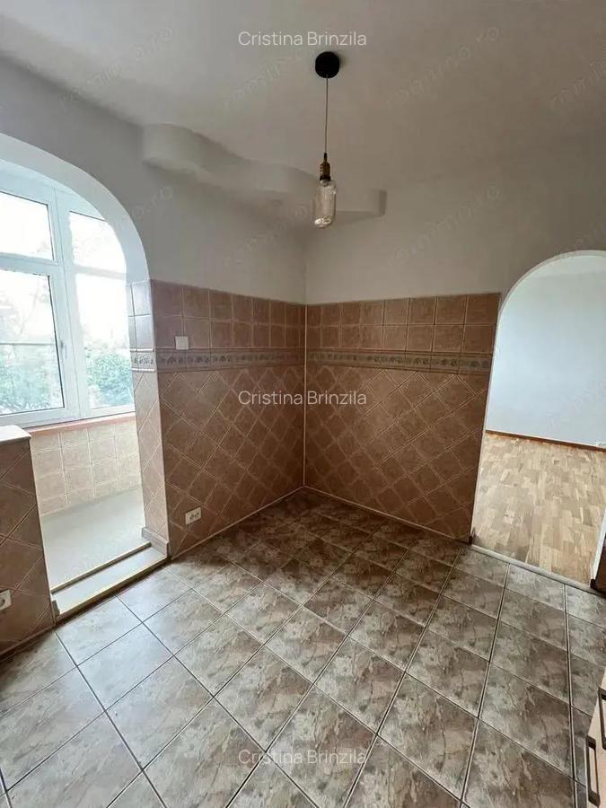 De vanzareapartament 2 camere zona Domenii sect.1 - 7