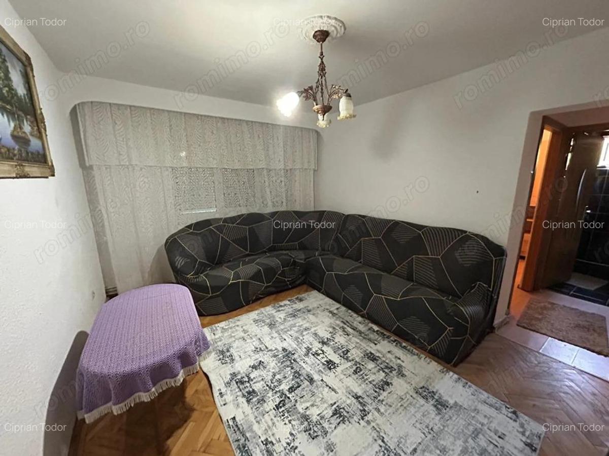 Apartament 2 camere, etaj 2 - Cugir - 1