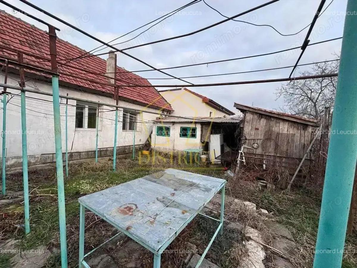 Casa individuala compusa din 3 corpuri | Ronat - 3