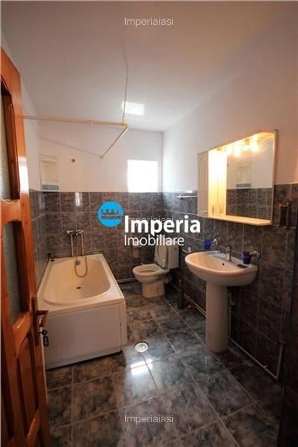 Vila spațioasa in zona Bucium  650 mp teren - 13
