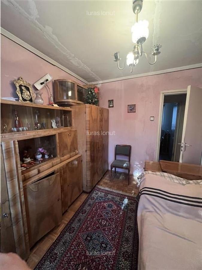 Apartament cu 4 camere decomandat în Cantemir - 6