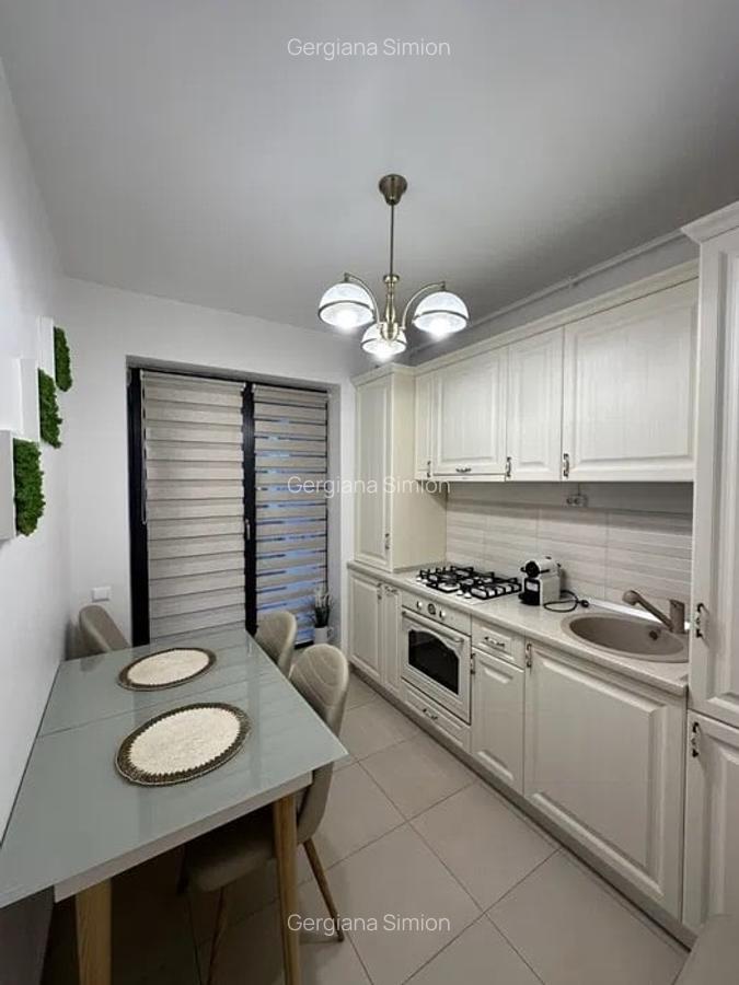 Apartament cu 3 camere semidecomandat, mobilat în Băneasa - 3