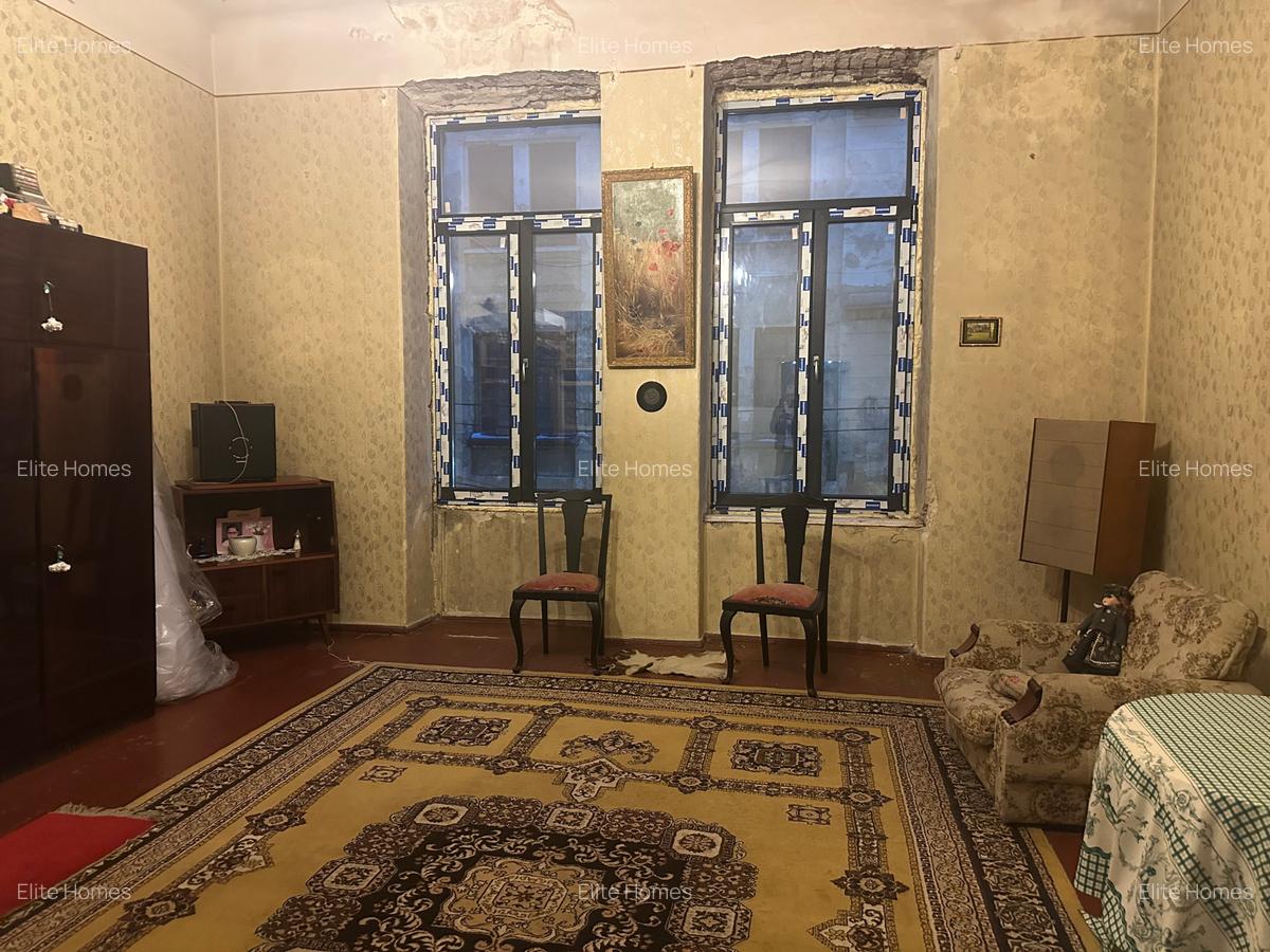 Apartament cu 7 camere semidecomandat în Universitate - 12