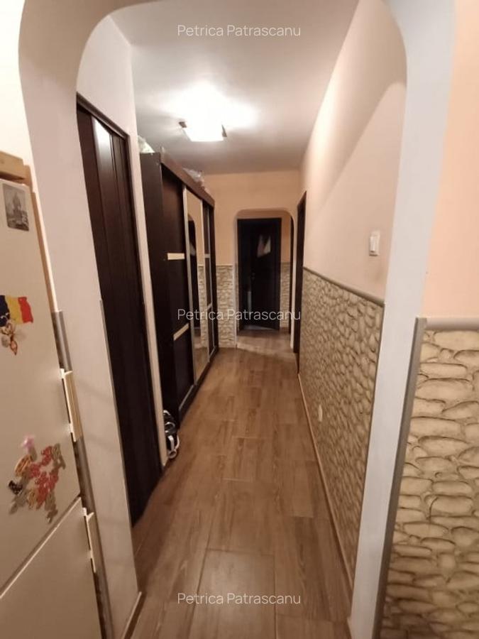 Apartament 3 camere si 2 bai, decomandat, zona Gara - 8