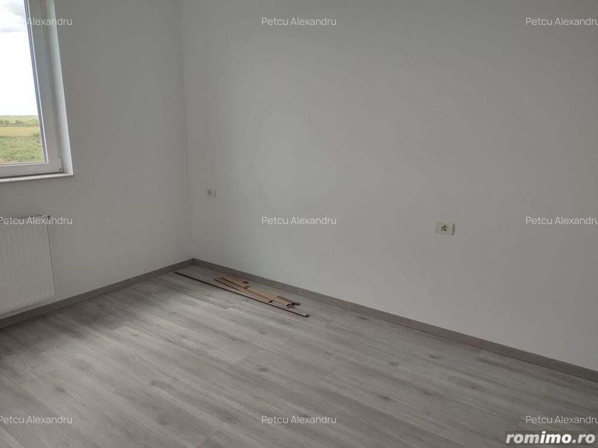Sanandrei, Duplex pe Etaj, Proiect Modern, Desp prin camera Tehnica. - 13