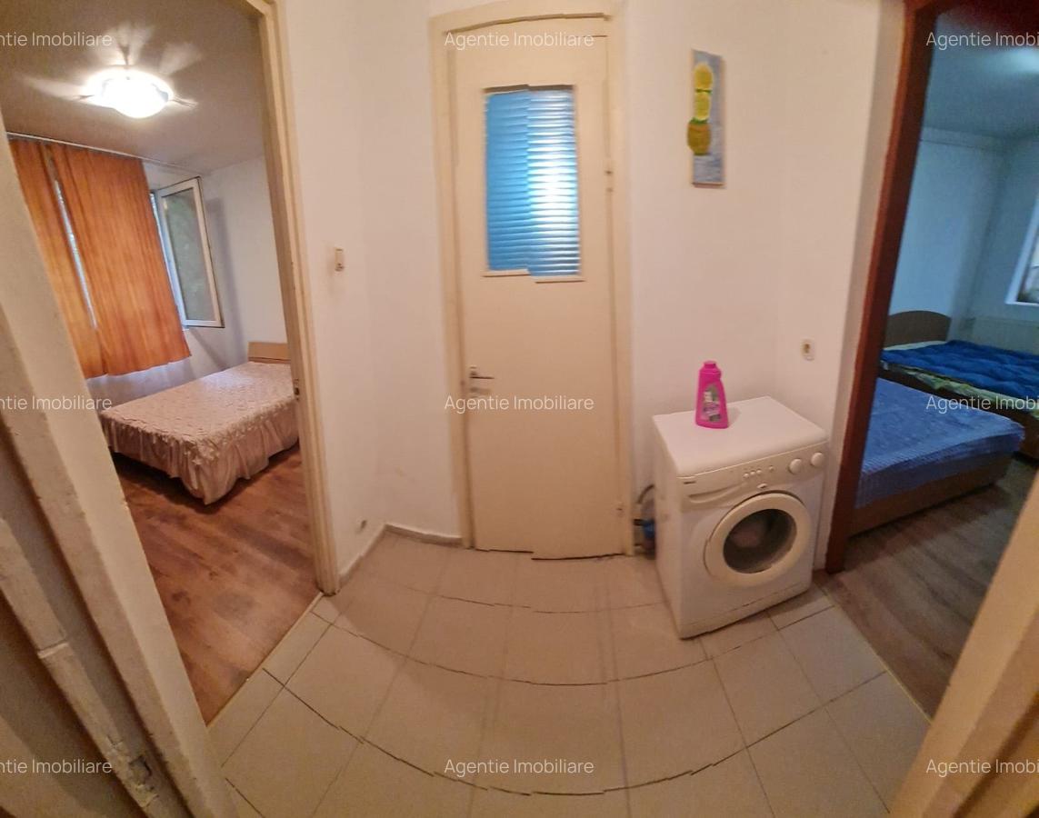 3 camere, CLASIC, metrou Pacii, zona Apusului, str Apele Vii, semistradal - 4