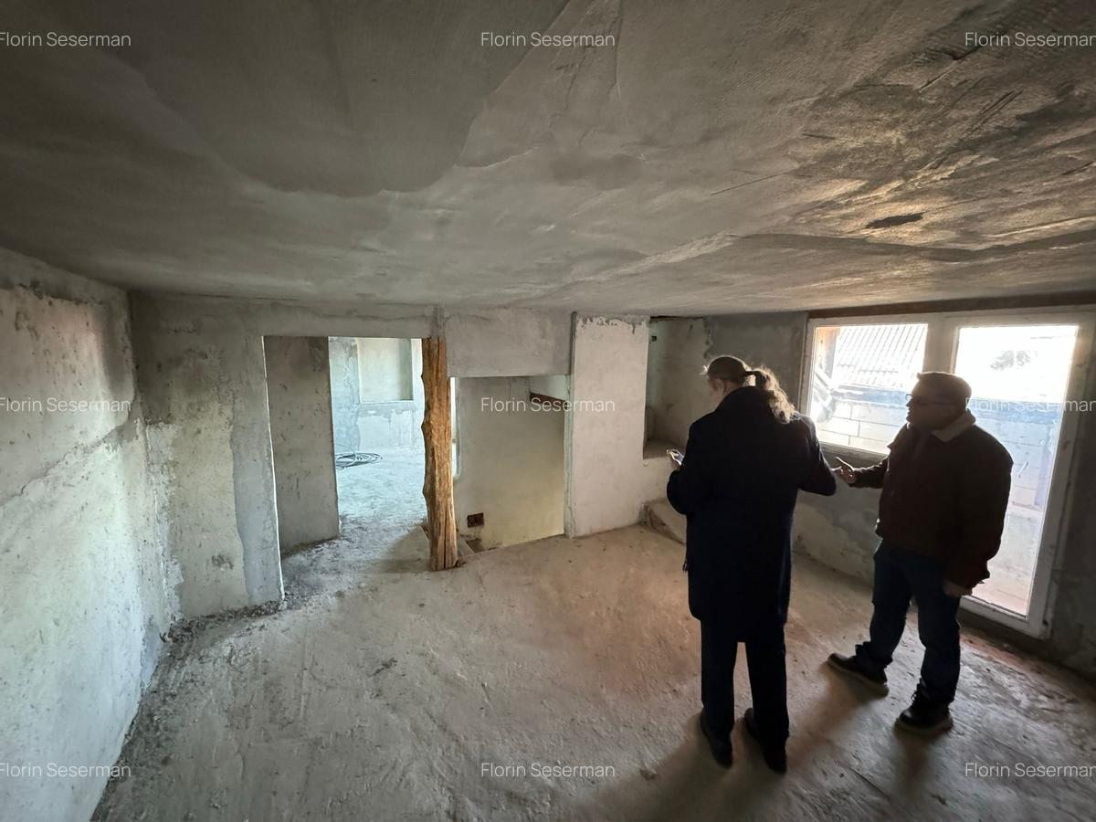 Casă cu 6 camere în Codlea - 21
