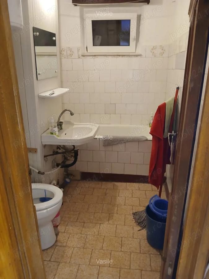 Vand apartament etaj 2 in cartier Micro 3 - 5