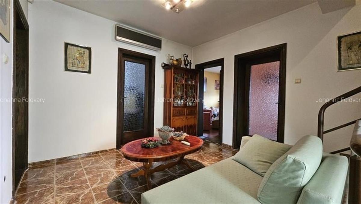Casă cu 8 camere în Central - 9