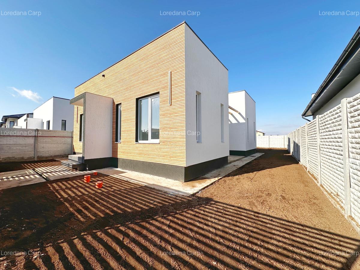 Casa partere - 4 camere - 2 bai - 412mp teren - beci -10 min de RTB - 1