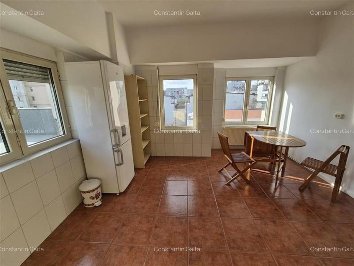 3 camere -122mp - nemobilat - Aviatorilor - Clucerului - 12