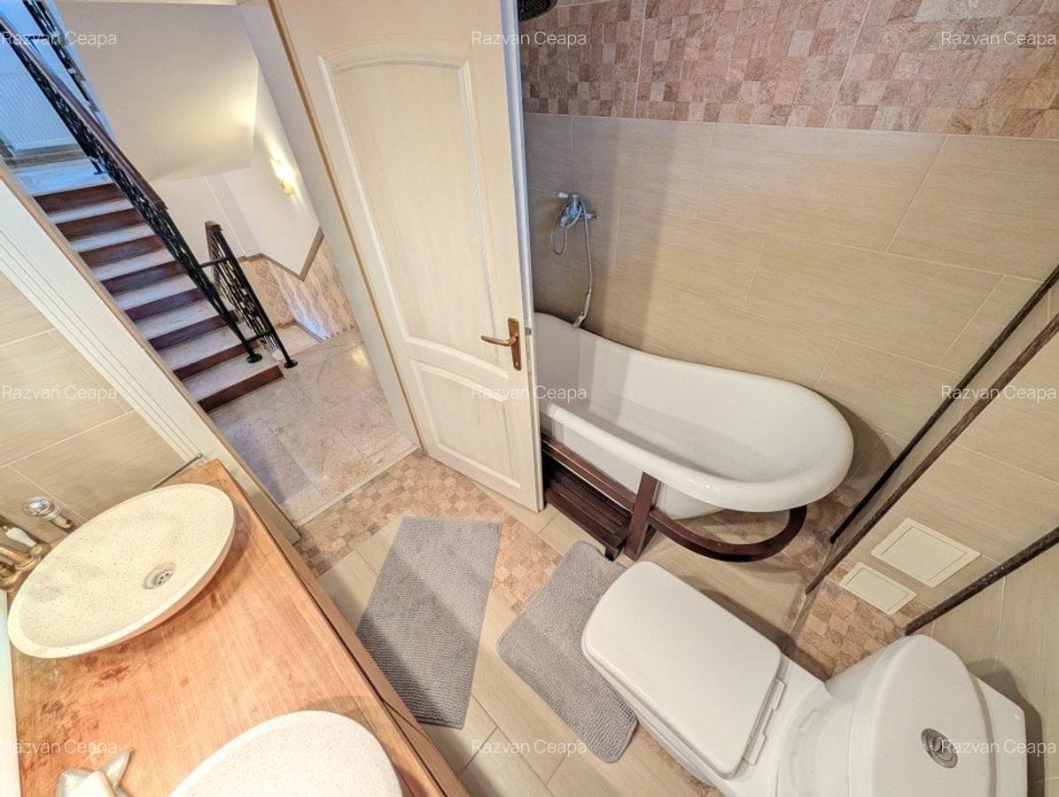 Casa cu piscina si ponton pe lac | Balotesti | 7 camere | Finisaje Premium - 13 Casa cu piscina si ponton pe lac | Balotesti | 7 camere | Finisaje Premium - 13
